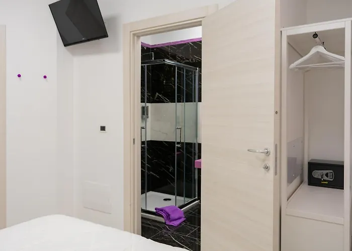 Royal Bed & Breakfast 4*